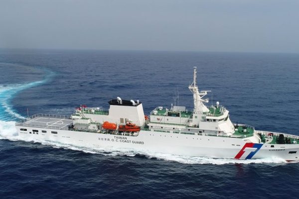 2024蘭陽媽祖文化節與海巡署合作，由「雲林艦」擔綱護衛海上遶境。（取材自宜蘭縣政府網站）