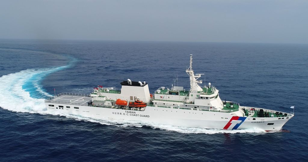 2024蘭陽媽祖文化節與海巡署合作，由「雲林艦」擔綱護衛海上遶境。（取材自宜蘭縣政府網站）